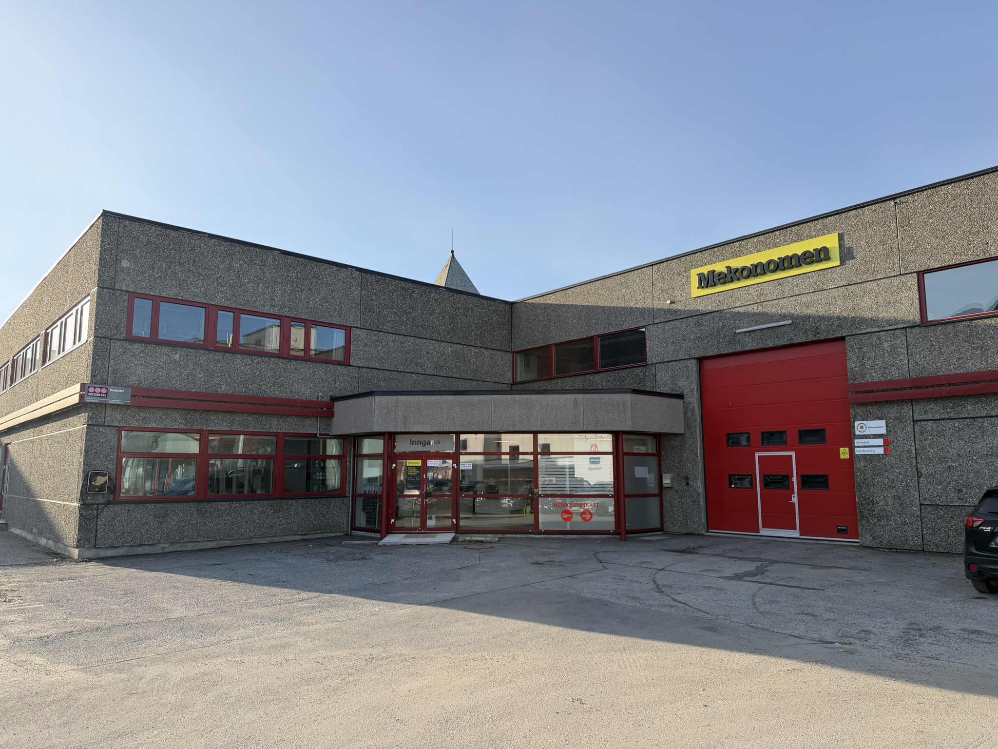 Fasade Mekonomen Lofoten Bil avd. Sentrum, Sivert Nilsens gt. 43 Svolvær