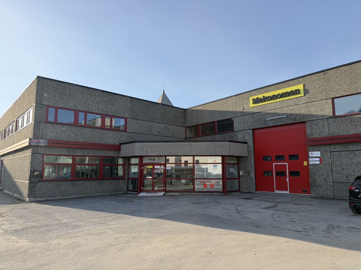 Fasade Mekonomen Lofoten Bil avd. Sentrum, Sivert Nilsens gt. 43 Svolvær